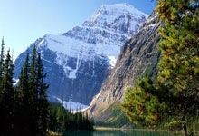 法国队和意大利队对决，谁的历史交锋更占优？战术风格又有哪些碰撞？